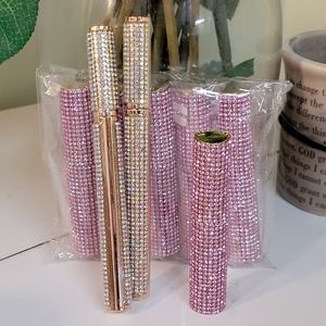 CLEAR or BLACK liner and LASH GLUE (only). Waterproof and long lasting